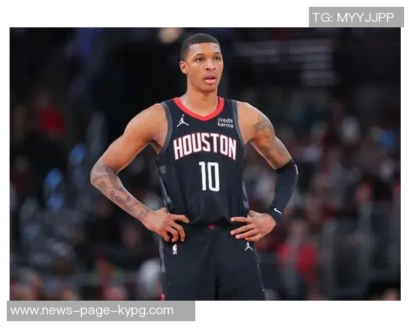 小贾巴里季前赛表现抢眼场均135分45板命中率超五成